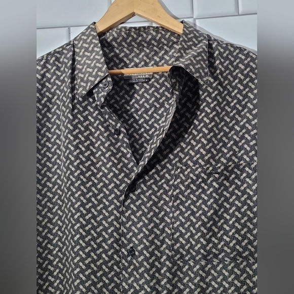 Firethorn Silk Mens Short Sleeve Button Down Shirt Casual Front Pocket Color Bla - Picture 3 of 6